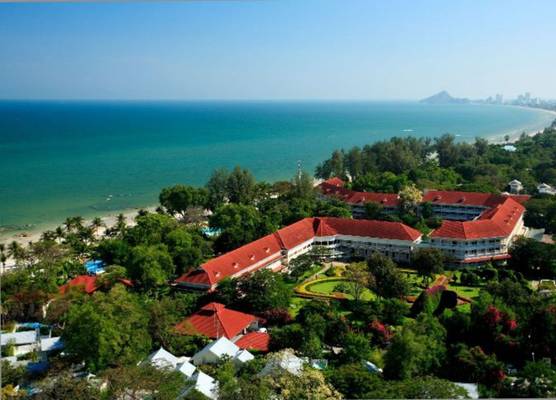 Centara Grand Beach Resort Hua Hin 1