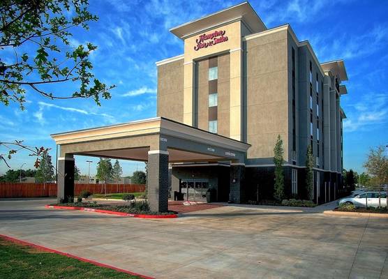 Hampton Inn & Suites-Moore 1
