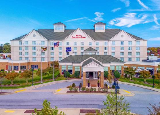 Hilton Garden Inn Waldorf 1