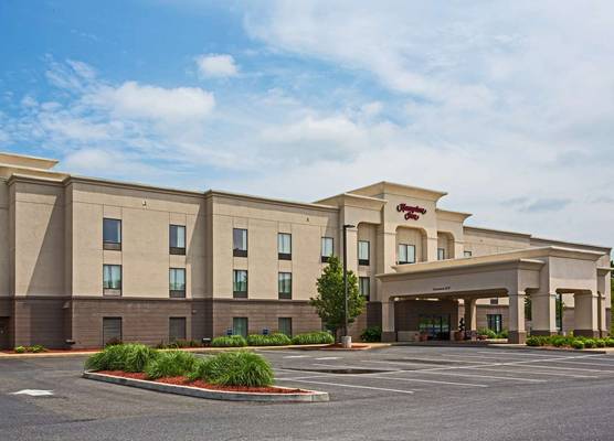 Hampton Inn Clearfield 1