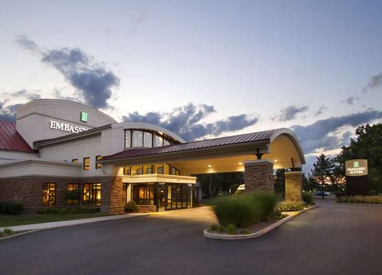 Embassy Suites by Hilton Detroit Metro Airport 1