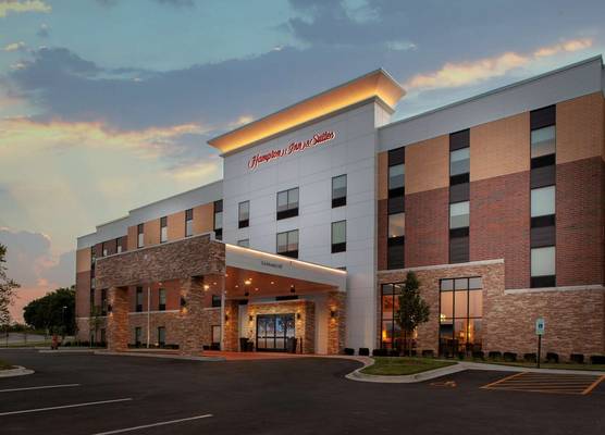 Hampton Inn & Suites Chicago-Burr Ridge 1