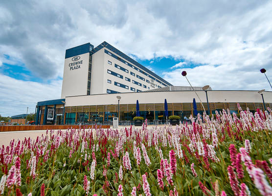 Crowne Plaza READING by IHG 1