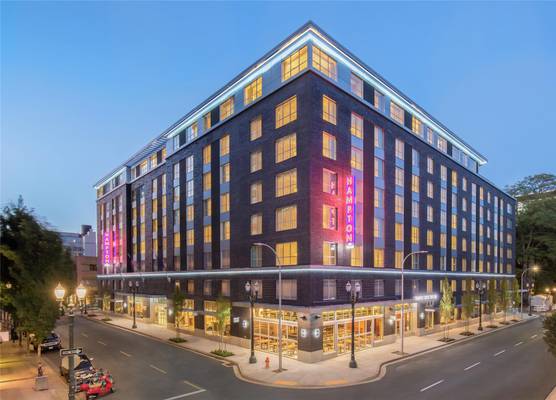 Hampton Inn And Suites By Hilton Portland-Pearl District 1
