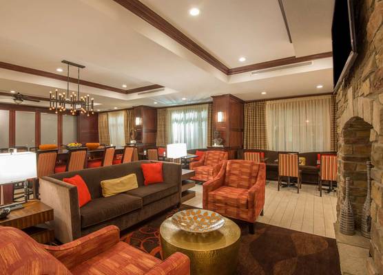 Hampton Inn Kingston 1