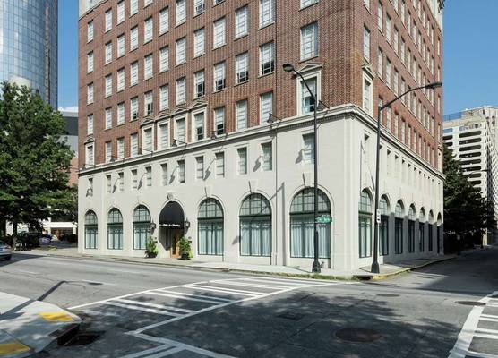 Hampton Inn & Suites Atlanta-Downtown 1