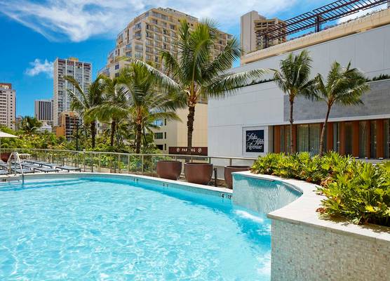 Hilton Garden Inn Waikiki Beach 1