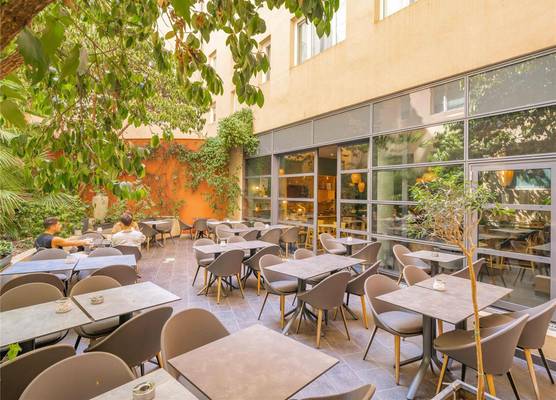 Novotel Suites Cannes Centre 1