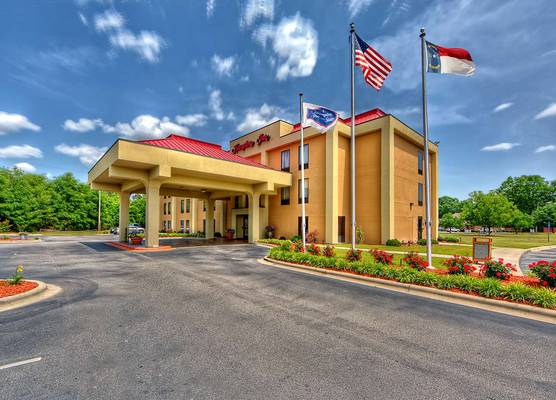Hampton Inn Laurinburg 1