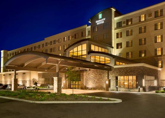 Embassy Suites by Hilton Akron Canton Airport 1