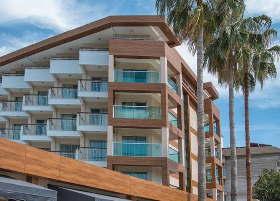 Riviera Hotel & Spa 1