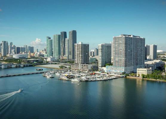 DoubleTree by Hilton Grand Hotel Biscayne Bay 1