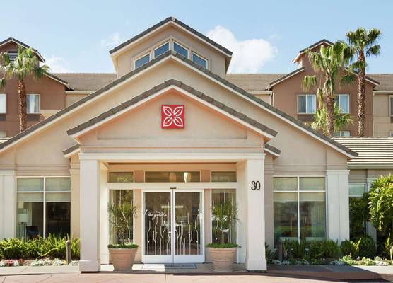 Hilton Garden Inn Gilroy 1