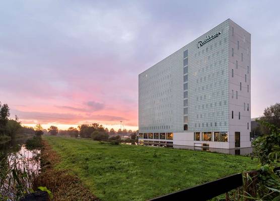 Radisson Hotel & Suites Amsterdam South 1
