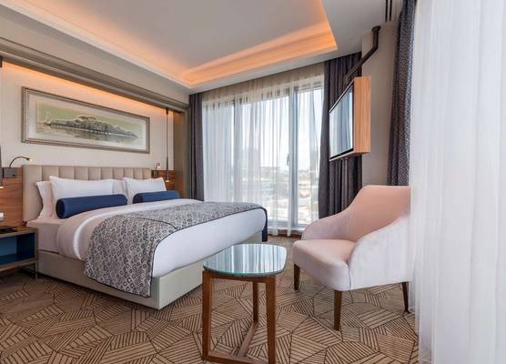Golden Tulip Istanbul Bayrampasa 1