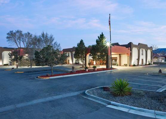 Hampton Inn Taos 1