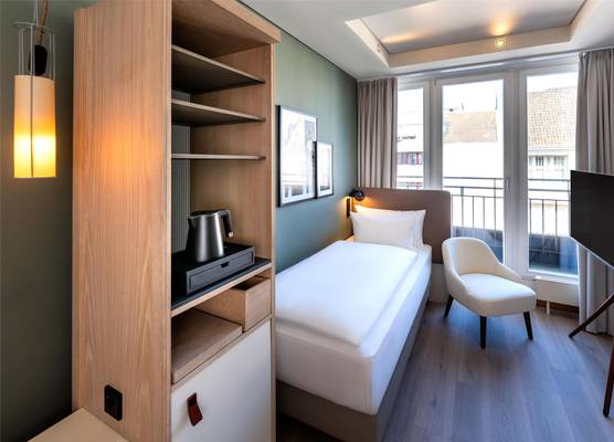 Hotel Bleibtreu Berlin by Golden Tulip 1