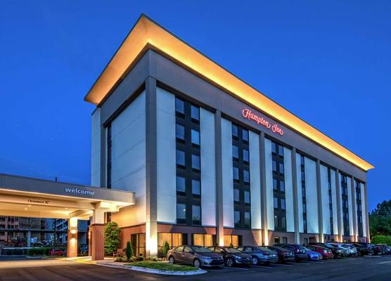 Hampton Inn Charlotte-University Place 1