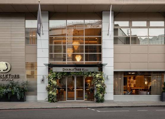 DoubleTree by Hilton London Victoria 1