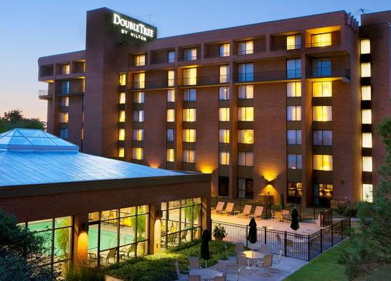 DoubleTree by Hilton Hotel Syracuse 1