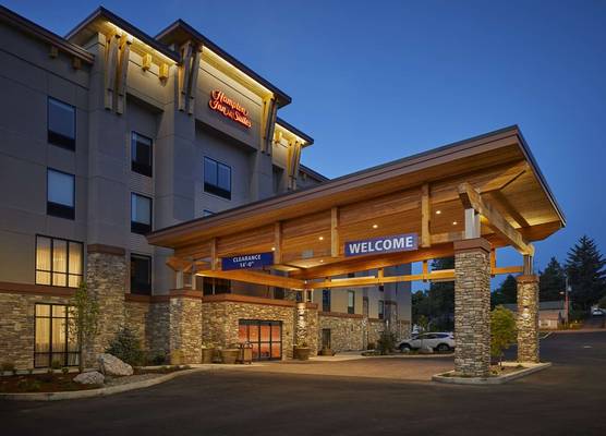 Hampton Inn & Suites Roseburg 1