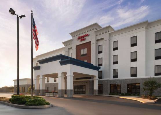 Hampton Inn Ft. Wayne/Dupont Road 1
