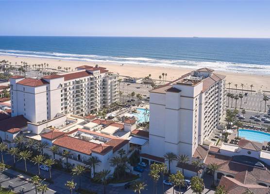 The Waterfront Beach Resort, a Hilton Hotel 1