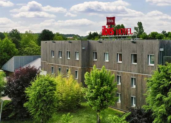 ibis Nemours 1