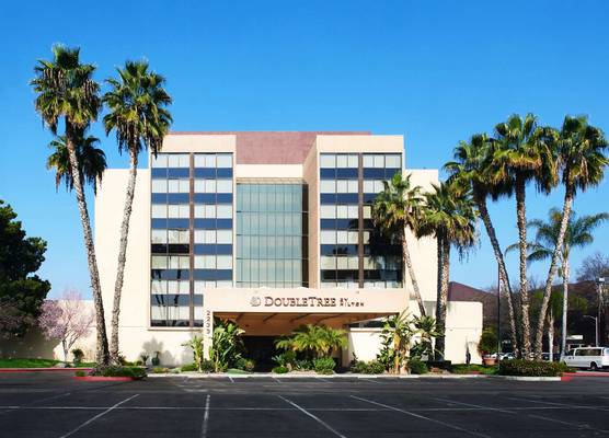 DoubleTree by Hilton Fresno Convention Center 1