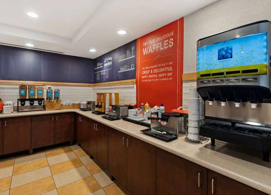 Hampton Inn & Suites Fort Belvoir Alexandria South 1