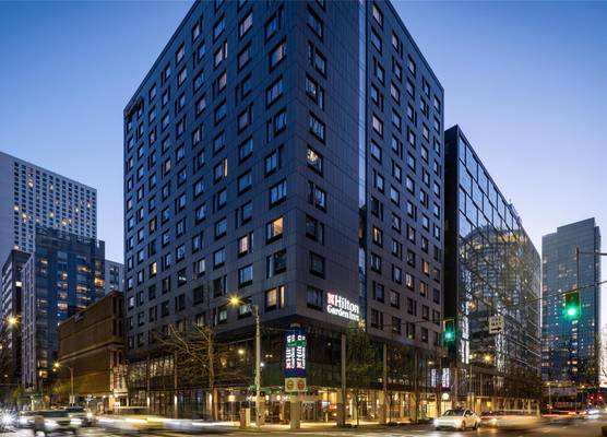 Hilton Garden Inn Seattle Downtown 1