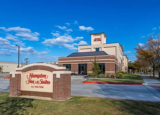 Hampton Inn & Suites Keller Town Center 1