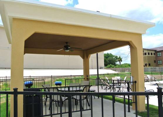 Hampton Inn Carrizo Springs 1