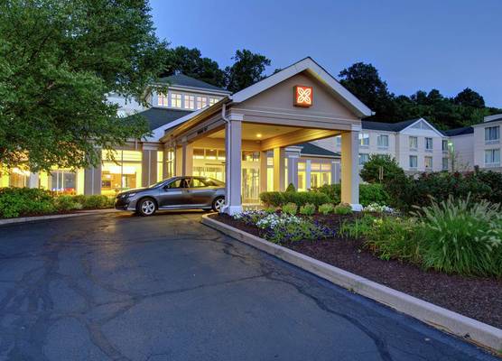 Hilton Garden Inn Norwalk 1