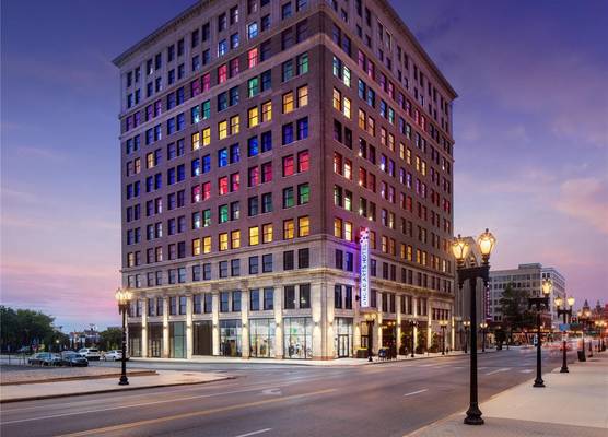 Angad Arts Hotel St Louis, Tapestry Collection by Hilton 1