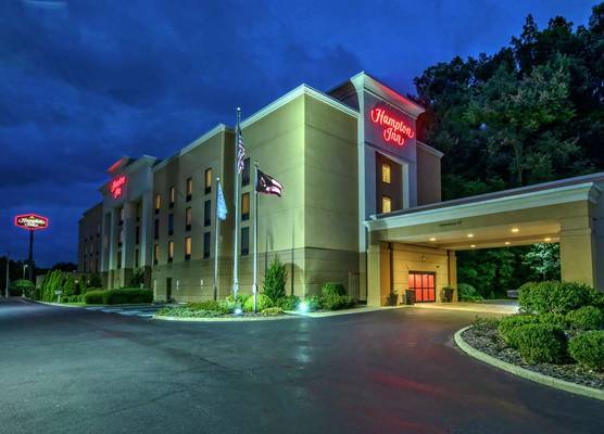 Hampton Inn Cambridge 1