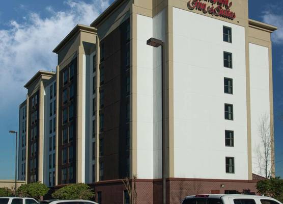 Hampton Inn & Suites Jackson Downtown-Coliseum 1