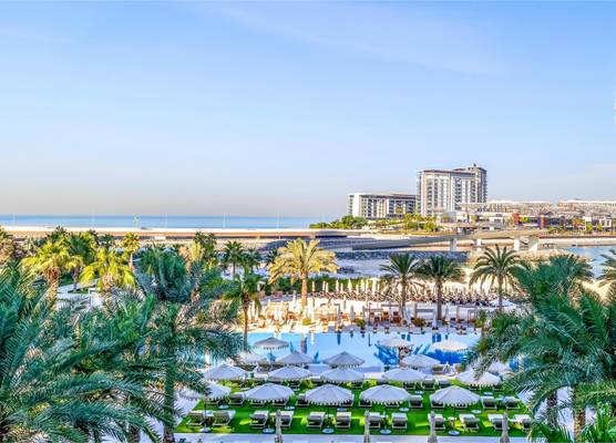 DoubleTree by Hilton Dubai Jumeirah Beach 1
