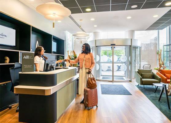 Novotel Paris 17 1