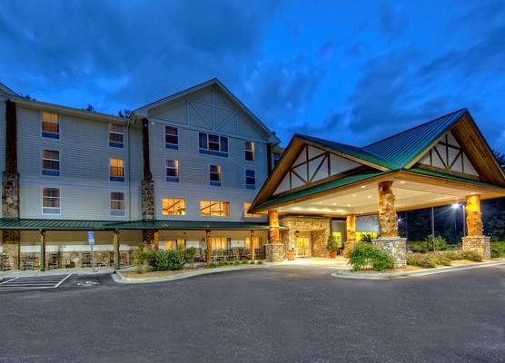 Hampton Inn & Suites Cashiers-Sapphire Valley 1