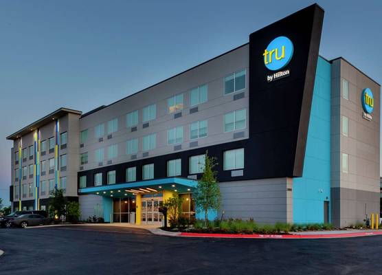 Tru by Hilton Round Rock 1