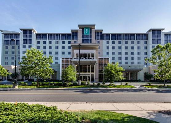 Embassy Suites by Hilton Newark Airport 1