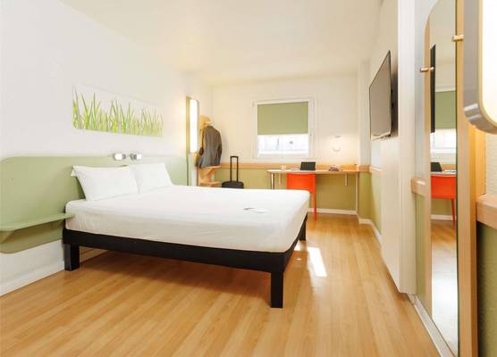 Ibis Budget Valencia Aeropuerto 1