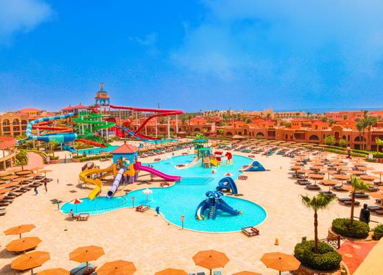 Charmillion Gardens Aquapark 1