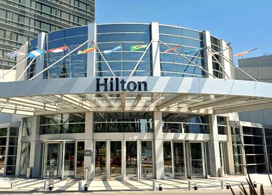 Hilton Mendoza 1