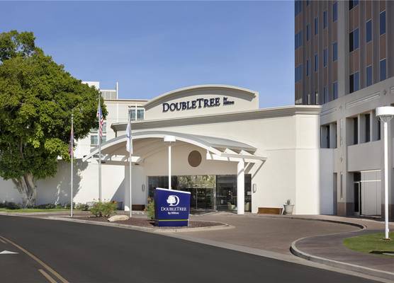 DoubleTree by Hilton Phoenix Midtown 1
