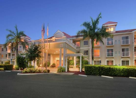 DoubleTree Suites by Hilton Naples 1