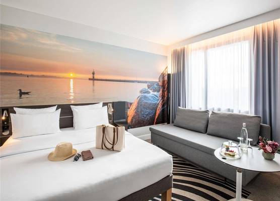 Novotel Hamburg City Alster 1