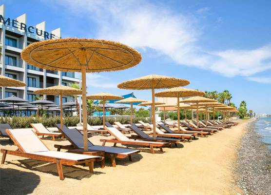 Mercure Larnaca Beach Resort 1