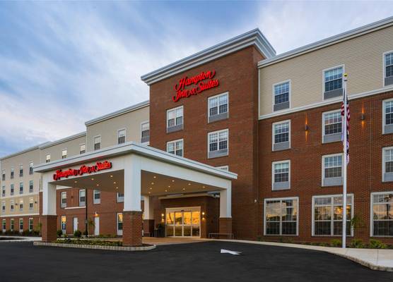 Hampton Inn & Suites Bridgewater, NJ 1